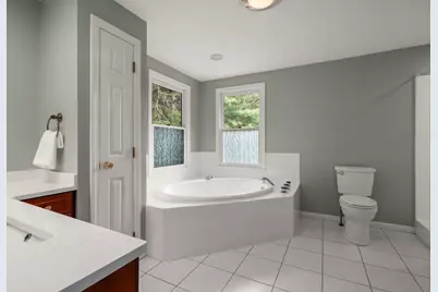 17 Leonard St, Lakeville, MA 02347 - Photo 17