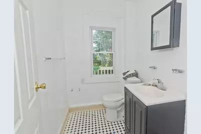 116-118 Massasoit St, Springfield, MA 01107 - Photo 9