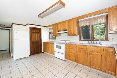 12 Ridge Rd, Shrewsbury, MA 01545 - Photo 9