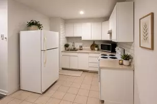 307 W Main St, Barnstable, MA 02601 - Photo 3
