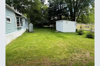 11 Willow Cir, Brimfield, MA 01010 - Photo 15