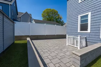 17 Estes, Everett, MA 02149 - Photo 3