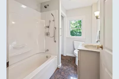 76 Robillard St, Gardner, MA 01440 - Photo 17