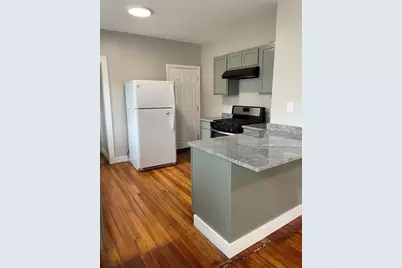 15 Daniels St #2, Medford, MA 02155 - Photo 5