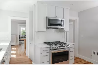 32 Newport St #1, Arlington, MA 02476 - Photo 7