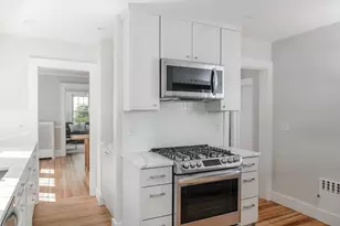 32 Newport St, Arlington, MA 02476 - Photo 7