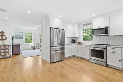 6 Iroquois Dr, Southwick, MA 01077 - Photo 9