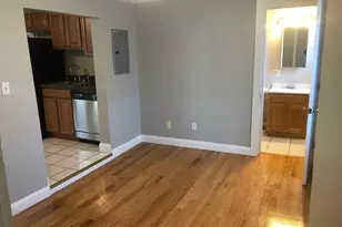 6R Salem St, Woburn, MA 01801 - Photo 5