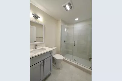 12 Arnold Circle #6, Cambridge, MA 02139 - Photo 5