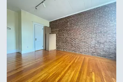 8 Euston St #5, Brookline, MA 02446 - Photo 3
