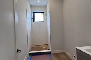 403 Division St, Fall River, MA 02721 - Photo 9
