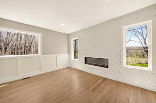 10 Falcon Dr, Shrewsbury, MA 01545 - Photo 9