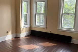 110 Daniels St, Fitchburg, MA 01420 - Photo 5