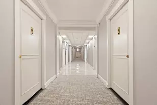 9 Hawthorne Pl, Boston, MA 02114 - Photo 3