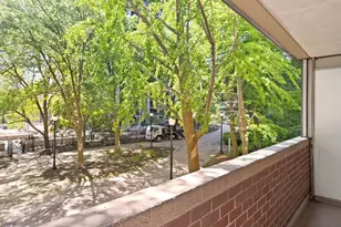 9 Hawthorne Pl, Boston, MA 02114 - Photo 9