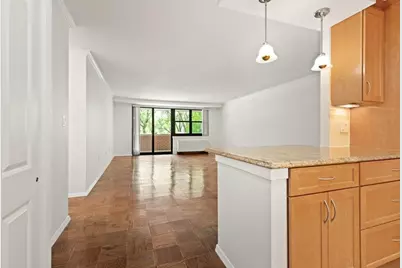 9 Hawthorne Place #2J, Boston, MA 02114 - Photo 3