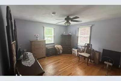 297 Elm St, Somerset, MA 02726 - Photo 15