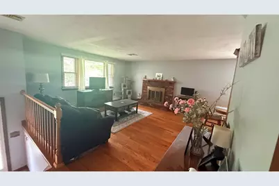 297 Elm St, Somerset, MA 02726 - Photo 9