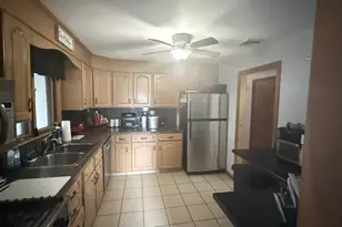 297 Elm St, Somerset, MA 02726 - Photo 11