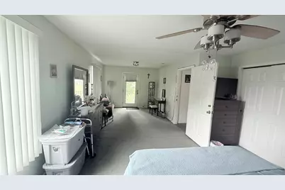 297 Elm St, Somerset, MA 02726 - Photo 25