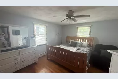 297 Elm St, Somerset, MA 02726 - Photo 17