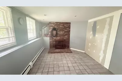 297 Elm St, Somerset, MA 02726 - Photo 15