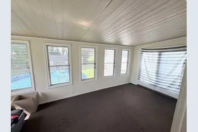 297 Elm St, Somerset, MA 02726 - Photo 9