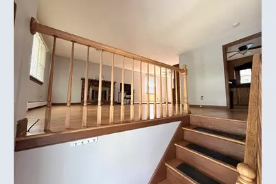 297 Elm St, Somerset, MA 02726 - Photo 5