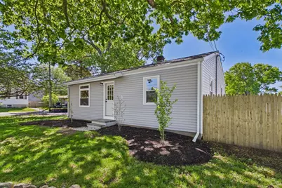 44 Wing Rd, Acushnet, MA 02743 - Photo 3