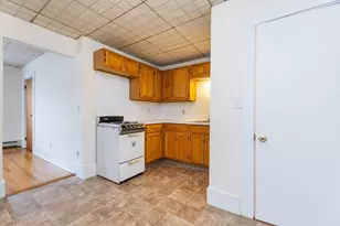 191 Spring St, Stoneham, MA 02180 - Photo 9