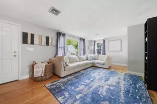 11 W Winkley St, Amesbury, MA 01913 - Photo 11