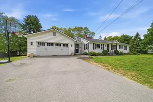 11 W Winkley St, Amesbury, MA 01913 - Photo 3