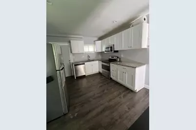 19 Wareham St, Springfield, MA 01108 - Photo 9