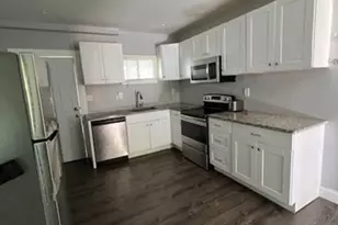 19 Wareham St, Springfield, MA 01108 - Photo 9