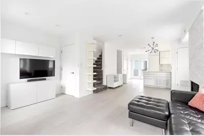 119 W 3rd #B, Boston, MA 02127 - Photo 5
