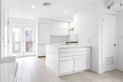 119 W 3rd #B, Boston, MA 02127 - Photo 3