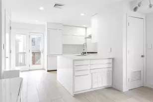 119 W 3rd, Boston, MA 02127 - Photo 3