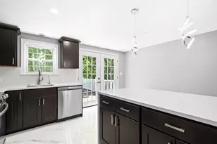 18 Adams St, Plymouth, MA 02360 - Photo 11