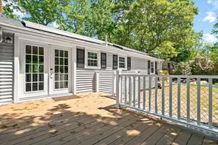 18 Adams St, Plymouth, MA 02360 - Photo 9