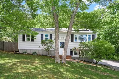 18 Adams St, Plymouth, MA 02360 - Photo 1