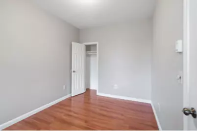 194 Lyman St 3rd FL #15, Holyoke, MA 01040 - Photo 9