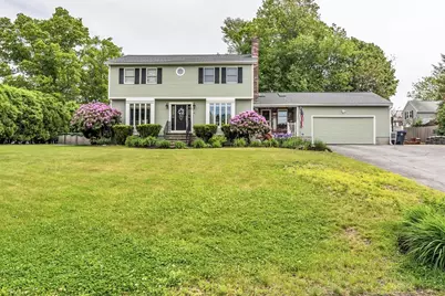 19 Bridgham St, Methuen, MA 01844 - Photo 1