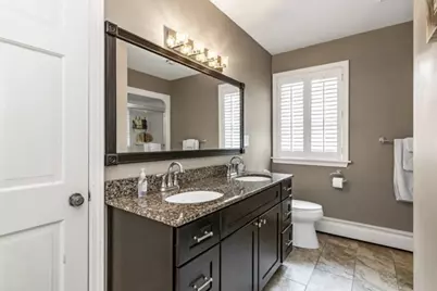 19 Bridgham St, Methuen, MA 01844 - Photo 21