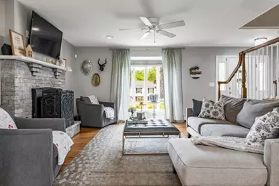 19 Bridgham St, Methuen, MA 01844 - Photo 5