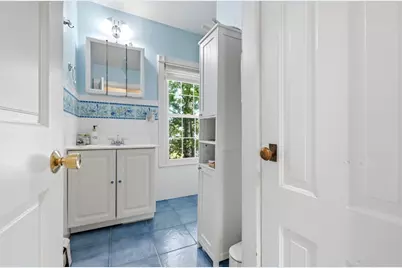 235 Middleboro Rd, Freetown, MA 02717 - Photo 19