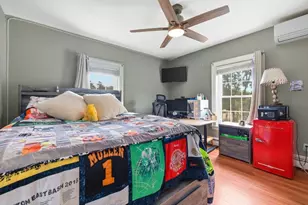 235 Middleboro Rd, Freetown, MA 02717 - Photo 17