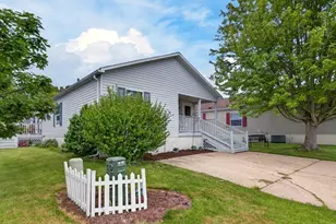 96 Songbird Ln, Tiverton, RI 02878 - Photo 3