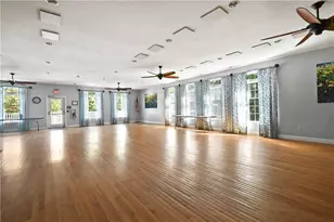 96 Songbird Ln, Tiverton, RI 02878 - Photo 29