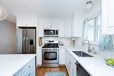 2 Amherst Rd, Andover, MA 01810 - Photo 7