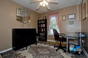 12 Camelot Ln, Easthampton, MA 01027 - Photo 33
